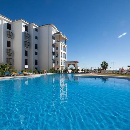 شقة Stunning Views Await You In Marina De La Duquesa Castillo de Sabinillas المظهر الخارجي الصورة
